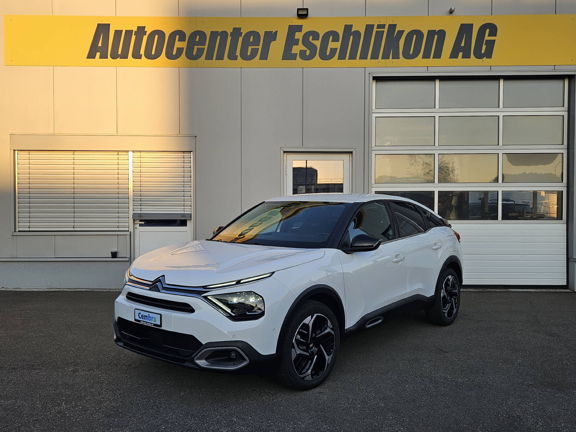 CITROEN C4 1.2 PureTech Shine * Absolute Top Ausstattung *
