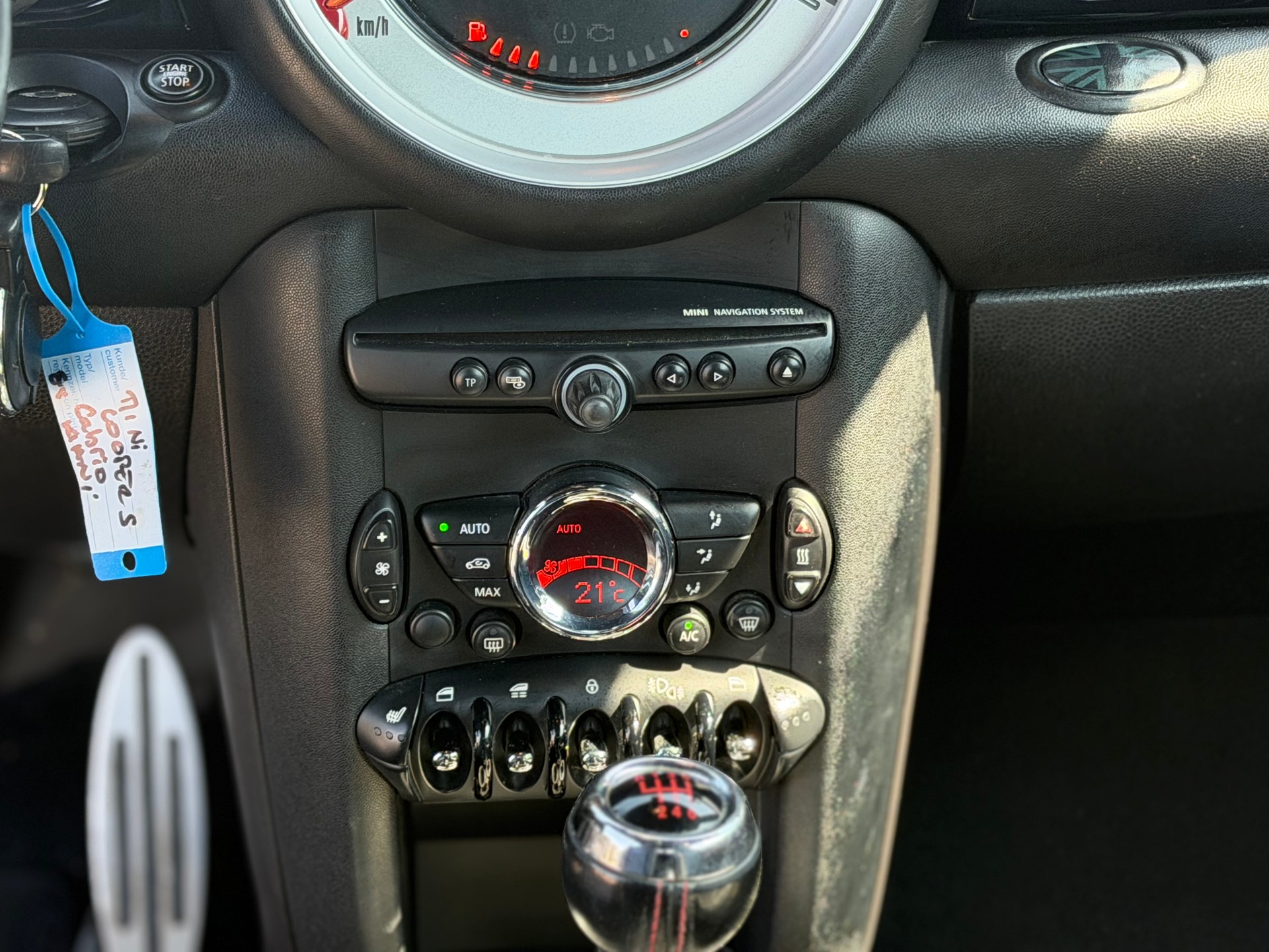 MINI Cooper S Cabriolet-image-12
