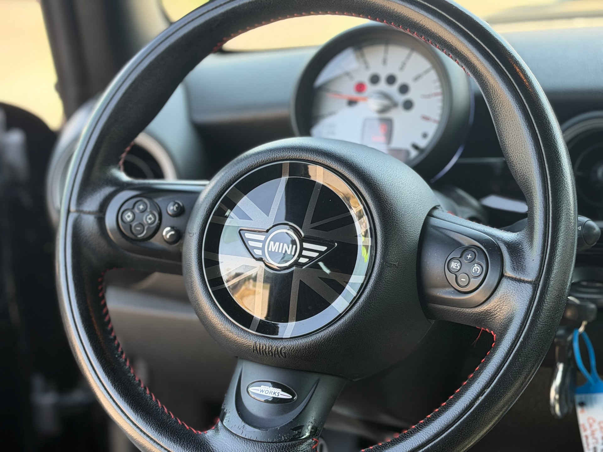 MINI Cooper S Cabriolet-image-9