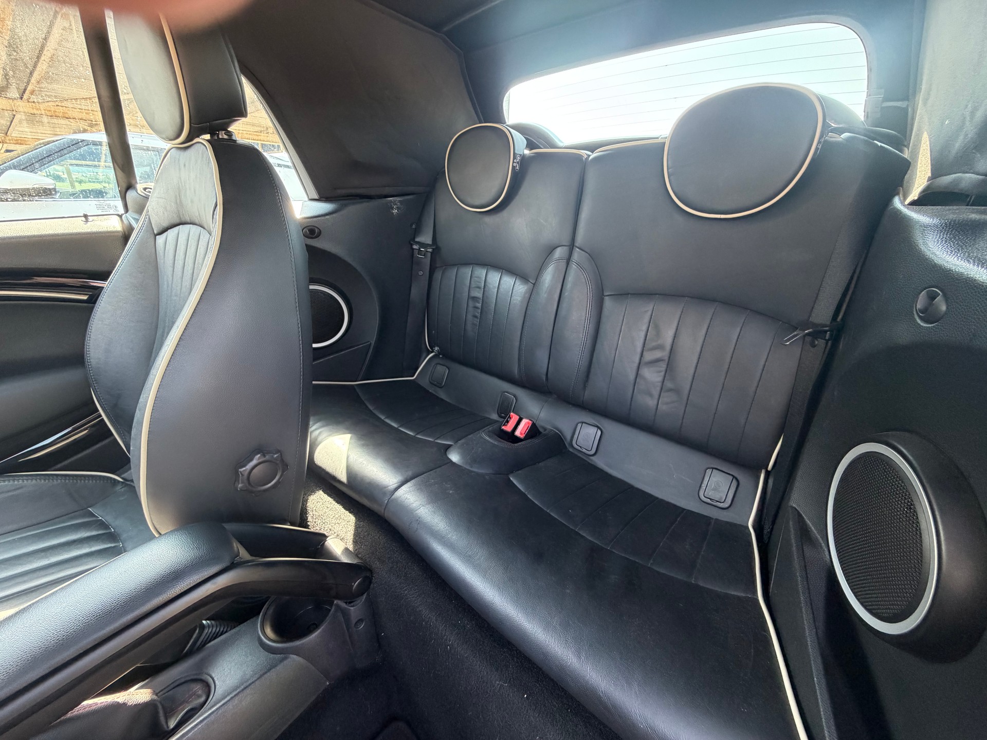 MINI Cooper S Cabriolet-image-15