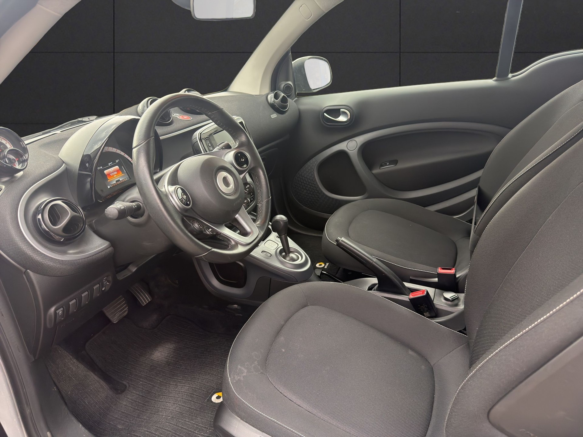 SMART fortwo citypassion twinmatic-image-8