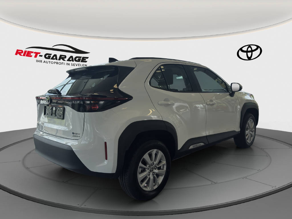 TOYOTA Yaris Cross 1.5 VVT-i HSD Comfort AWD-i-image-3