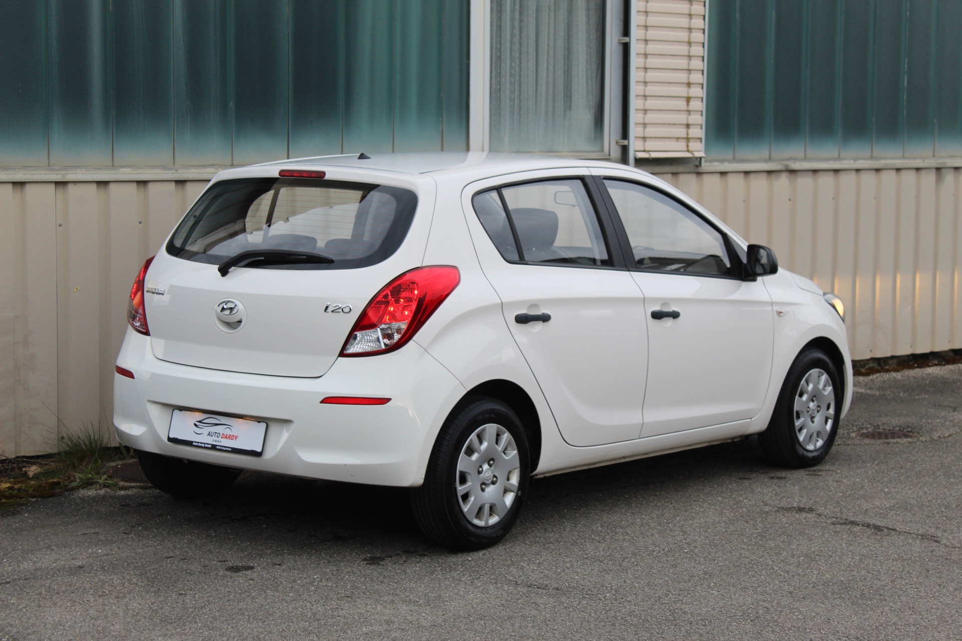 HYUNDAI i20 1.2 Comfort-image-4