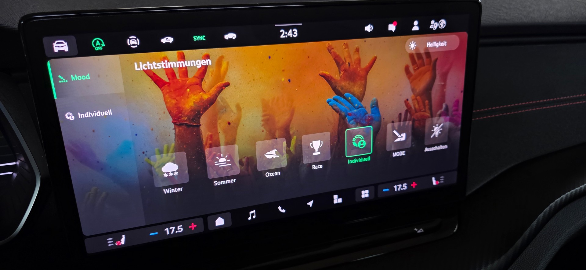 SKODA Octavia Combi 2.0 TSI DSG RS *Panoramadach* Sitzheizung* Spurhalteassistent& Abstandsregler*-image-20
