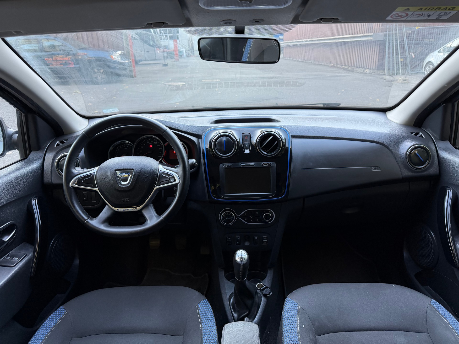 DACIA Sandero1.5dCi Stepway-image-9