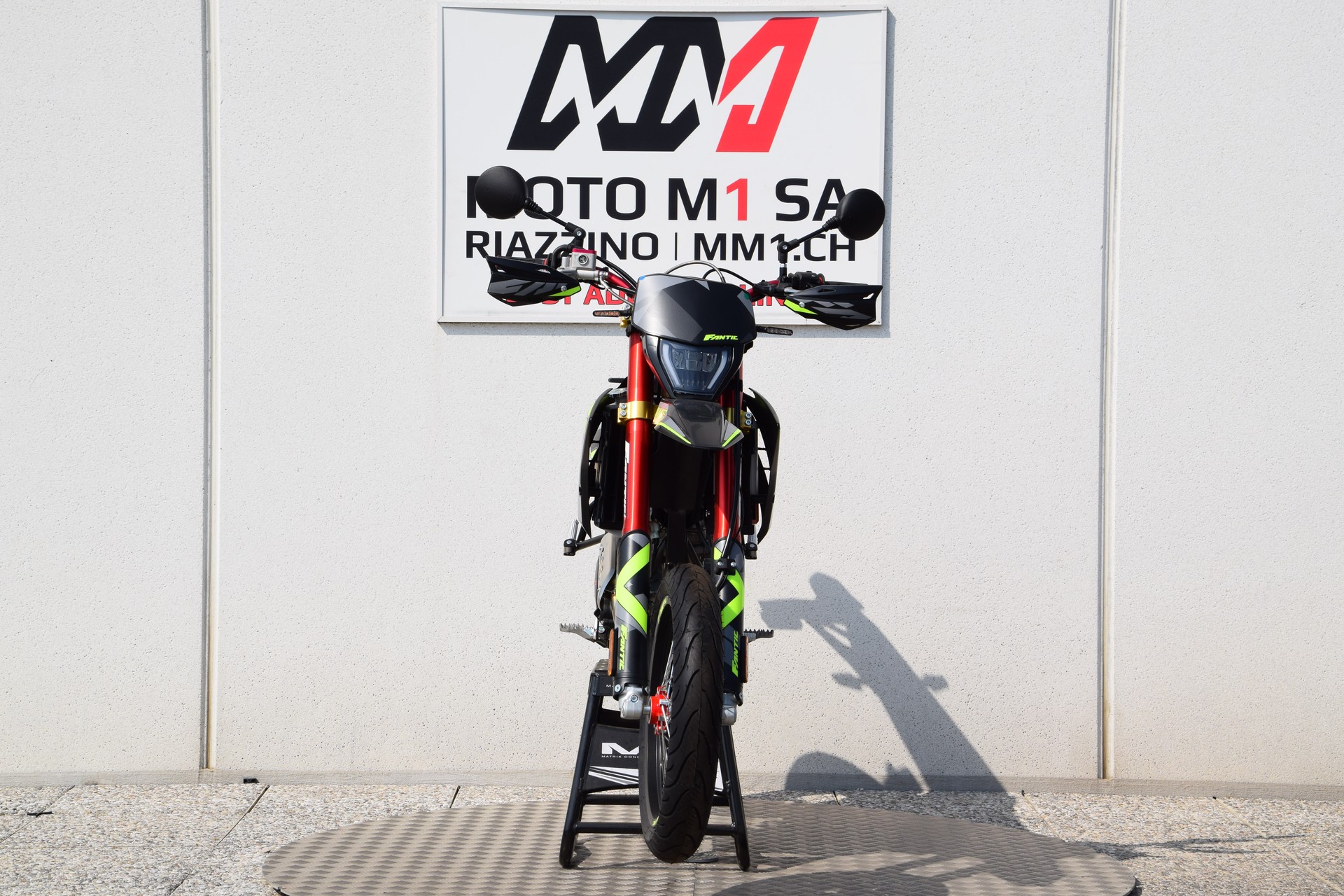 FANTIC XMF 125 Competition-showroom-element-2