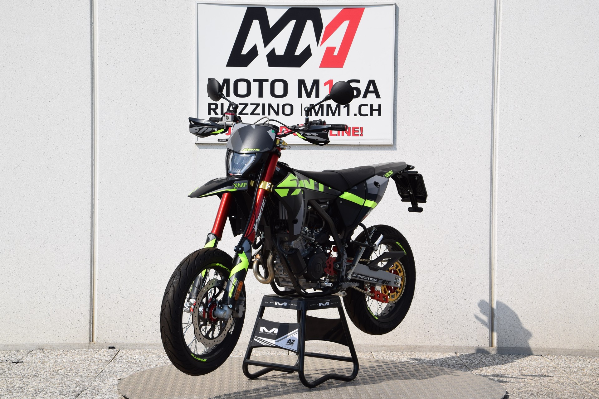 FANTIC XMF 125 Competition-showroom-element-3