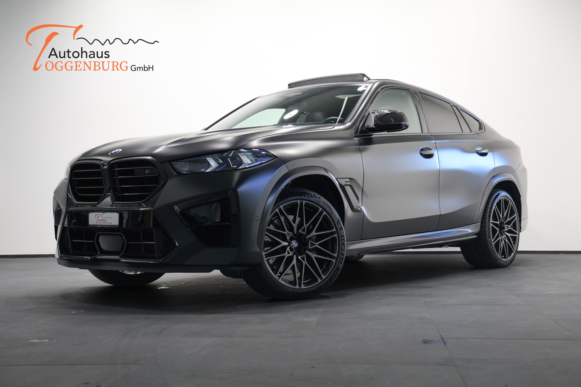 BMW X6M Steptronic M Competition *Individual Frozen Black*BMW Werksgarantie bis 09.2027*AHK*Bowers*Carbon*-image-2