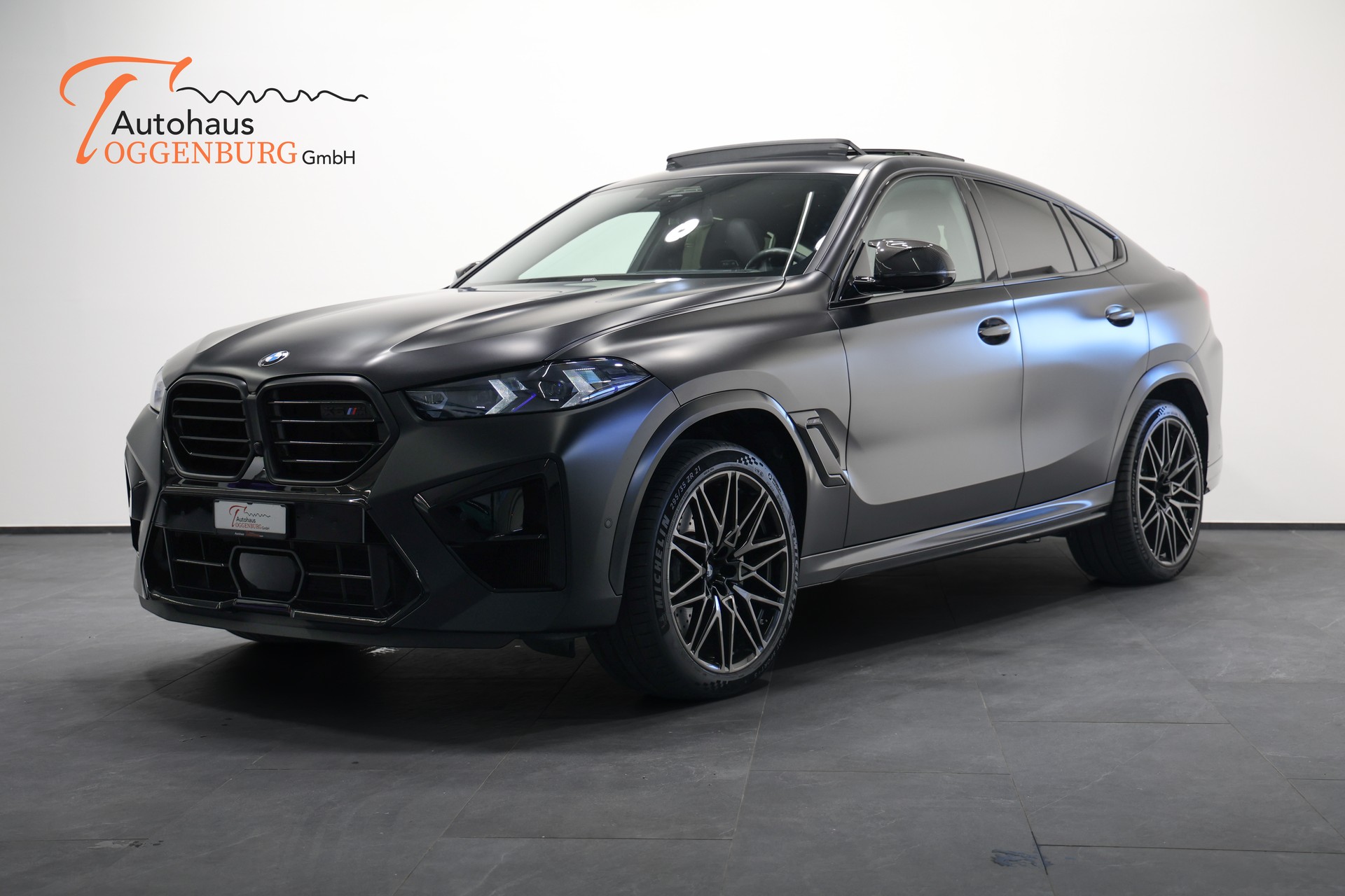 BMW X6M Steptronic M Competition *Individual Frozen Black*BMW Werksgarantie bis 09.2027*AHK*Bowers*Carbon*-image-1