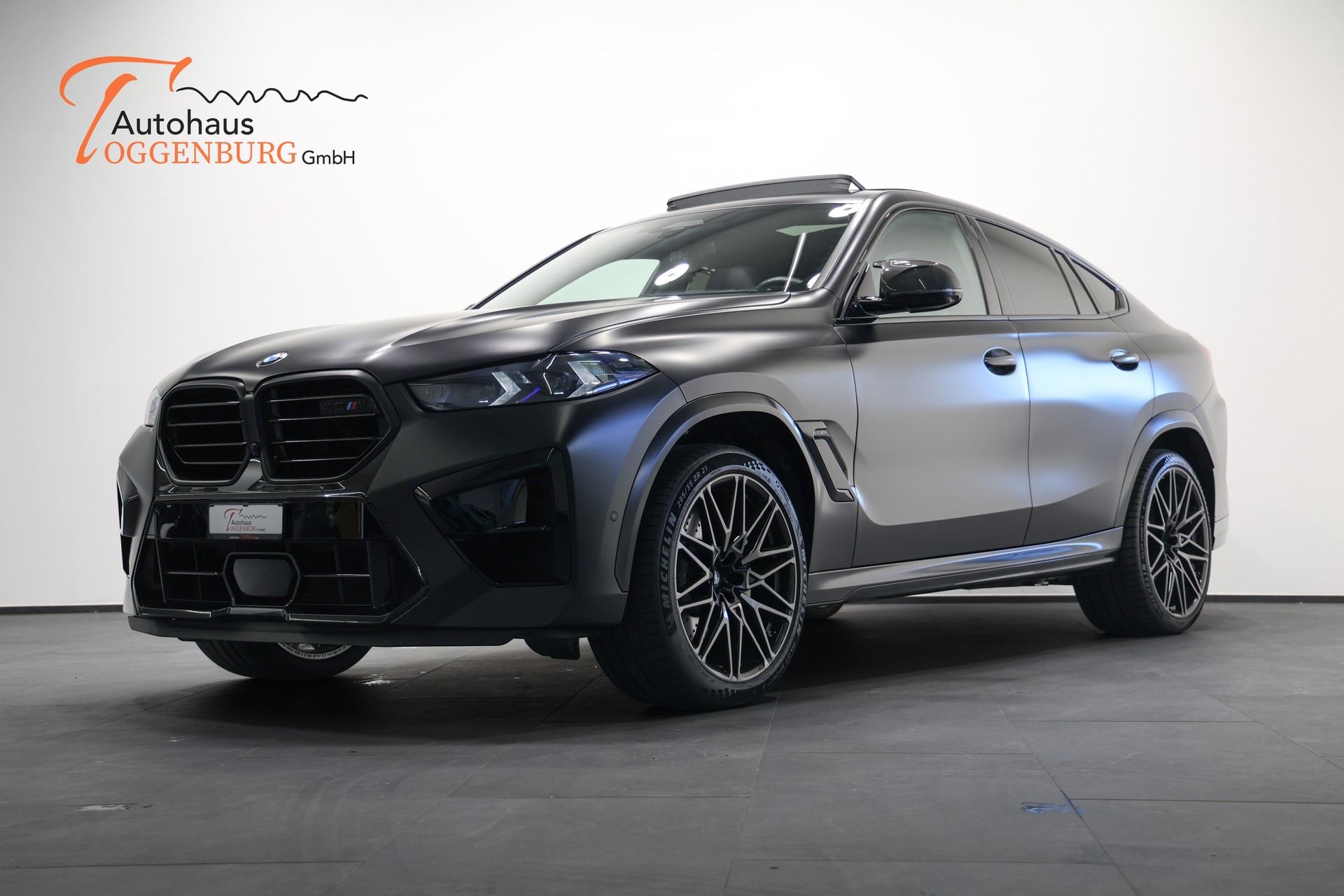 BMW X6M Steptronic M Competition *Individual Frozen Black*BMW Werksgarantie bis 09.2027*AHK*Bowers*Carbon*-image-3