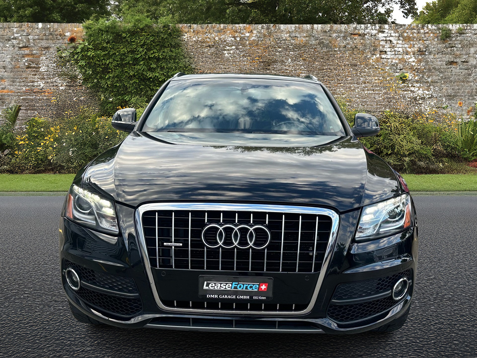 AUDI Q5 3.2 FSI quattro S-tronic-image-7