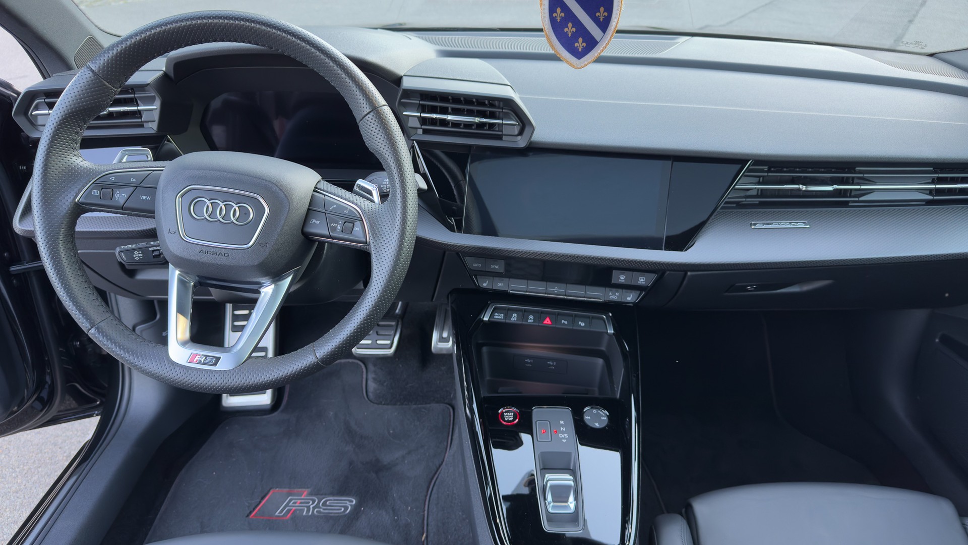 AUDI 2.5 TFSI quattro S-Tronic-image-3