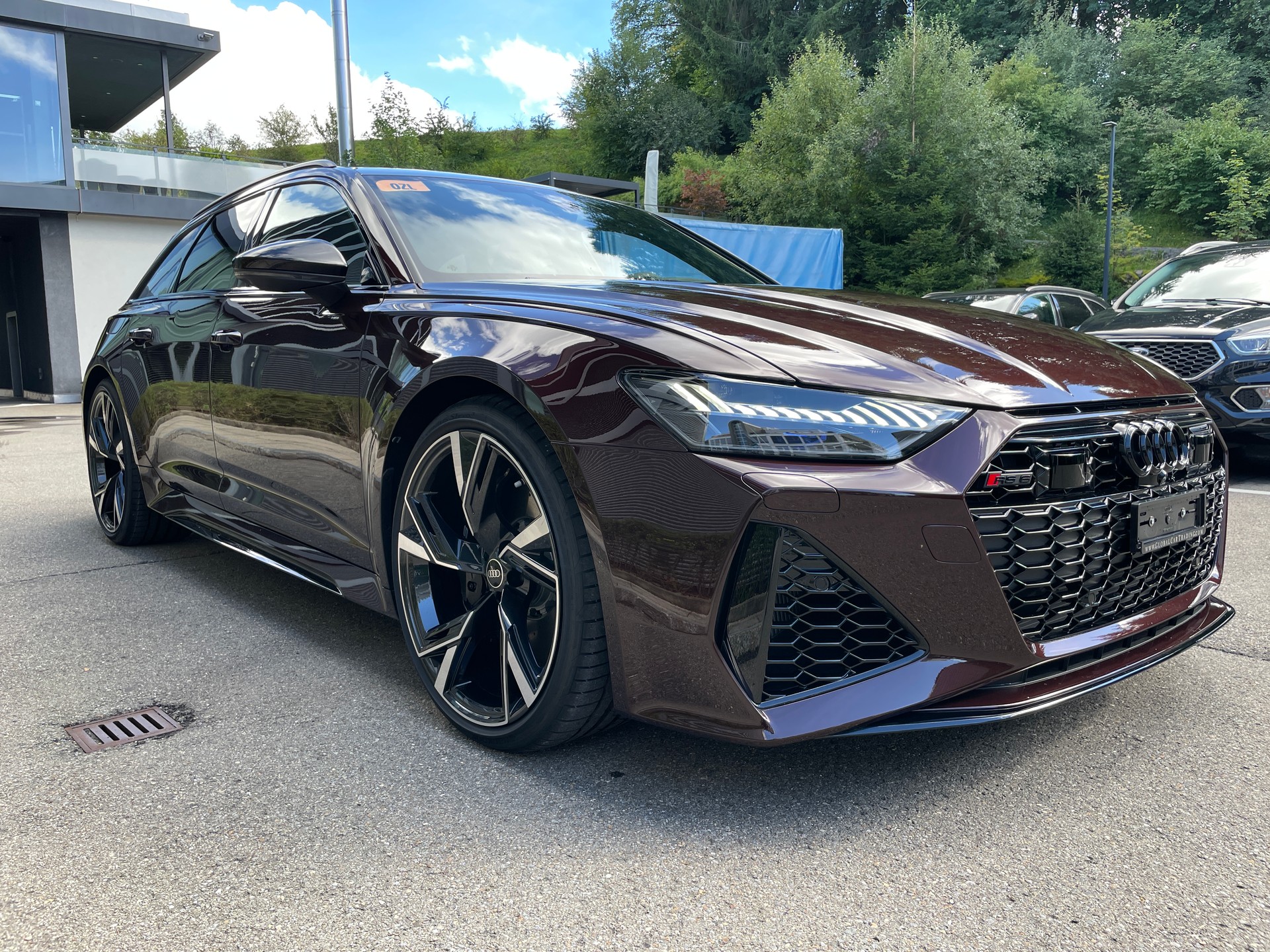 AUDI RS6 Avant 4.0 TFSI V8 quattro-image-2