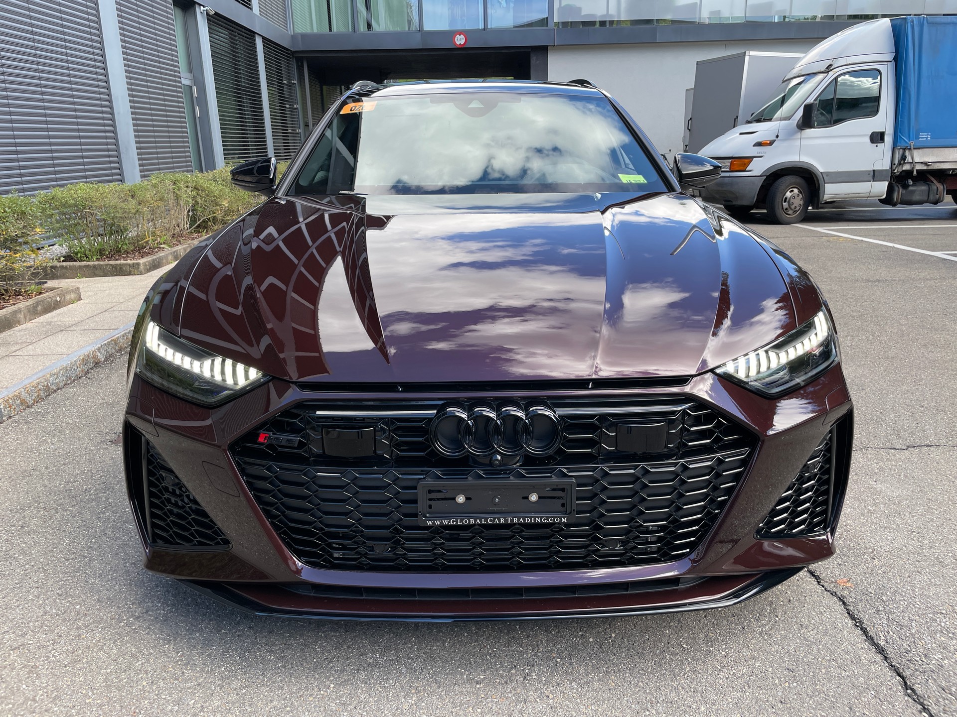 AUDI RS6 Avant 4.0 TFSI V8 quattro-image-1