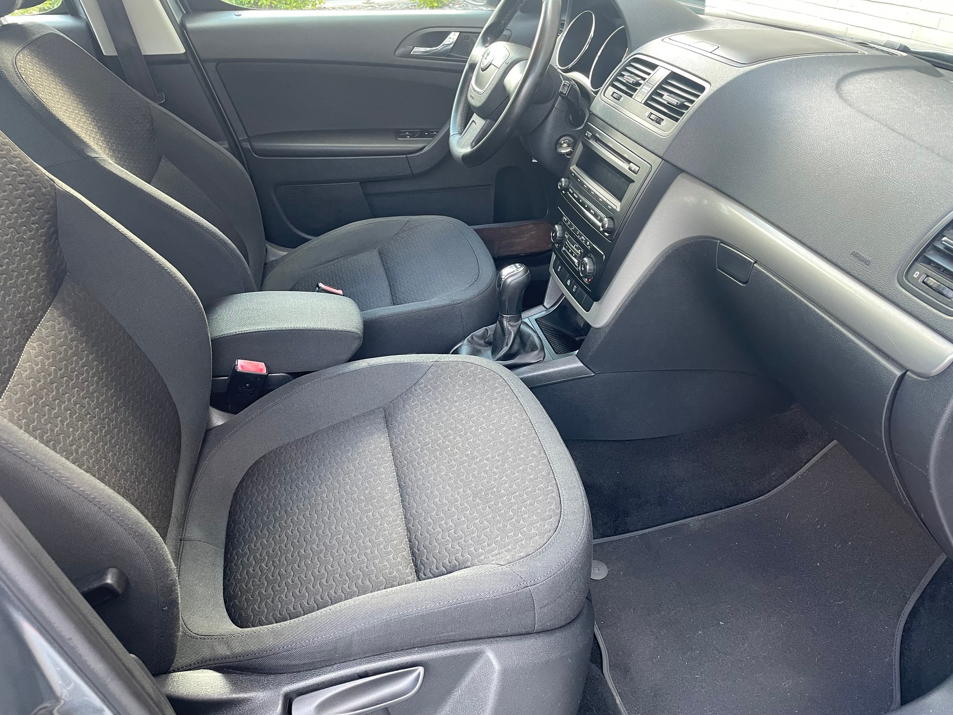 SKODA Yeti 2.0 TDI Ambition 4x4-image-13