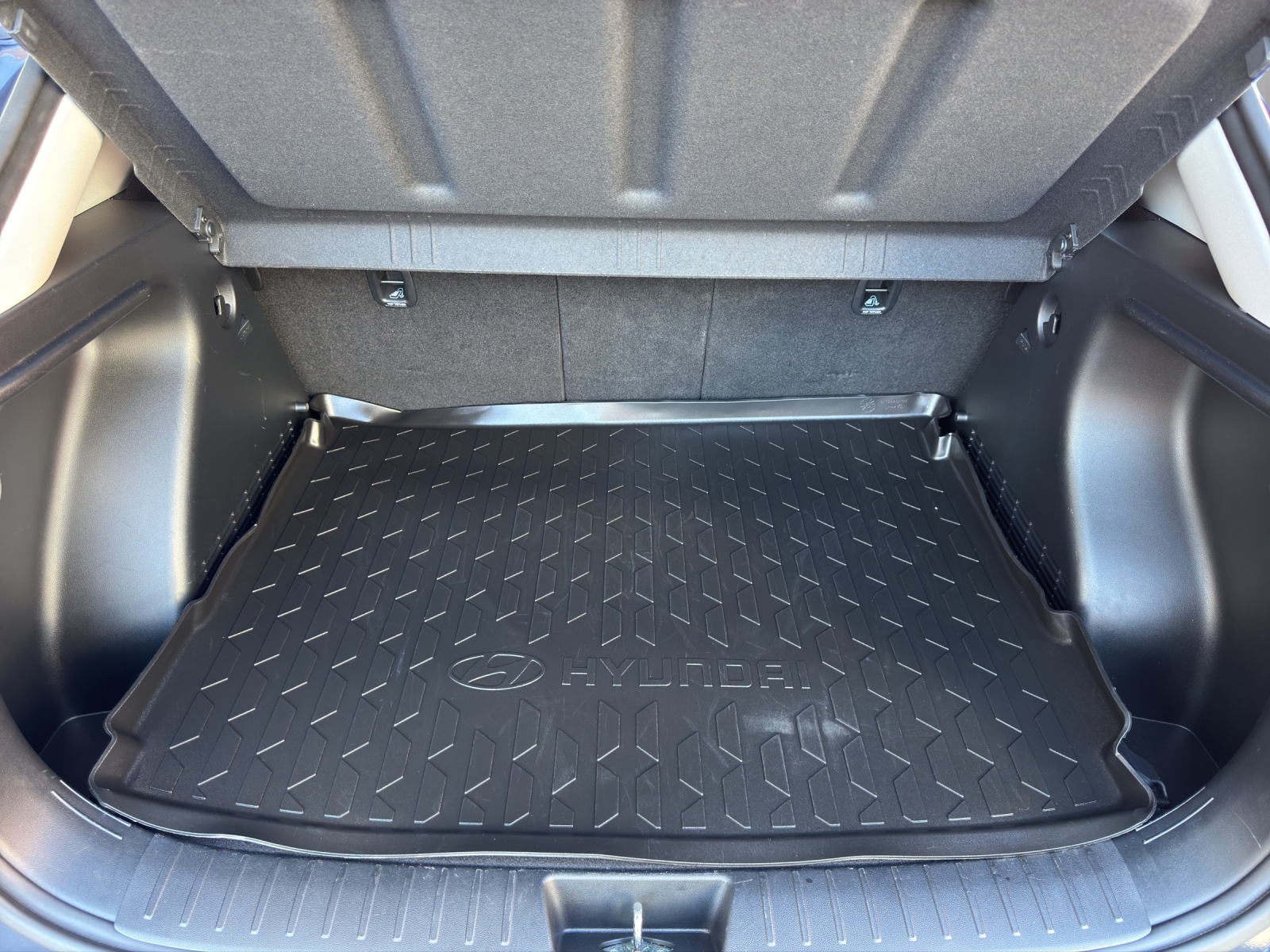 HYUNDAI Kona 1.6 T-GDi Amplia 4WD-image-13