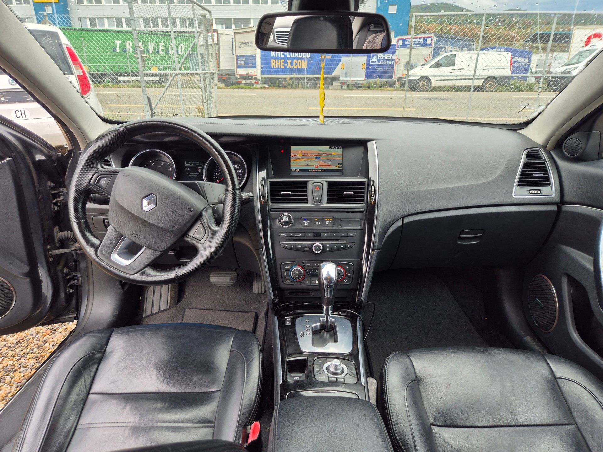 RENAULT Latitude 3.0 dCi Initiale active-shift-image-11