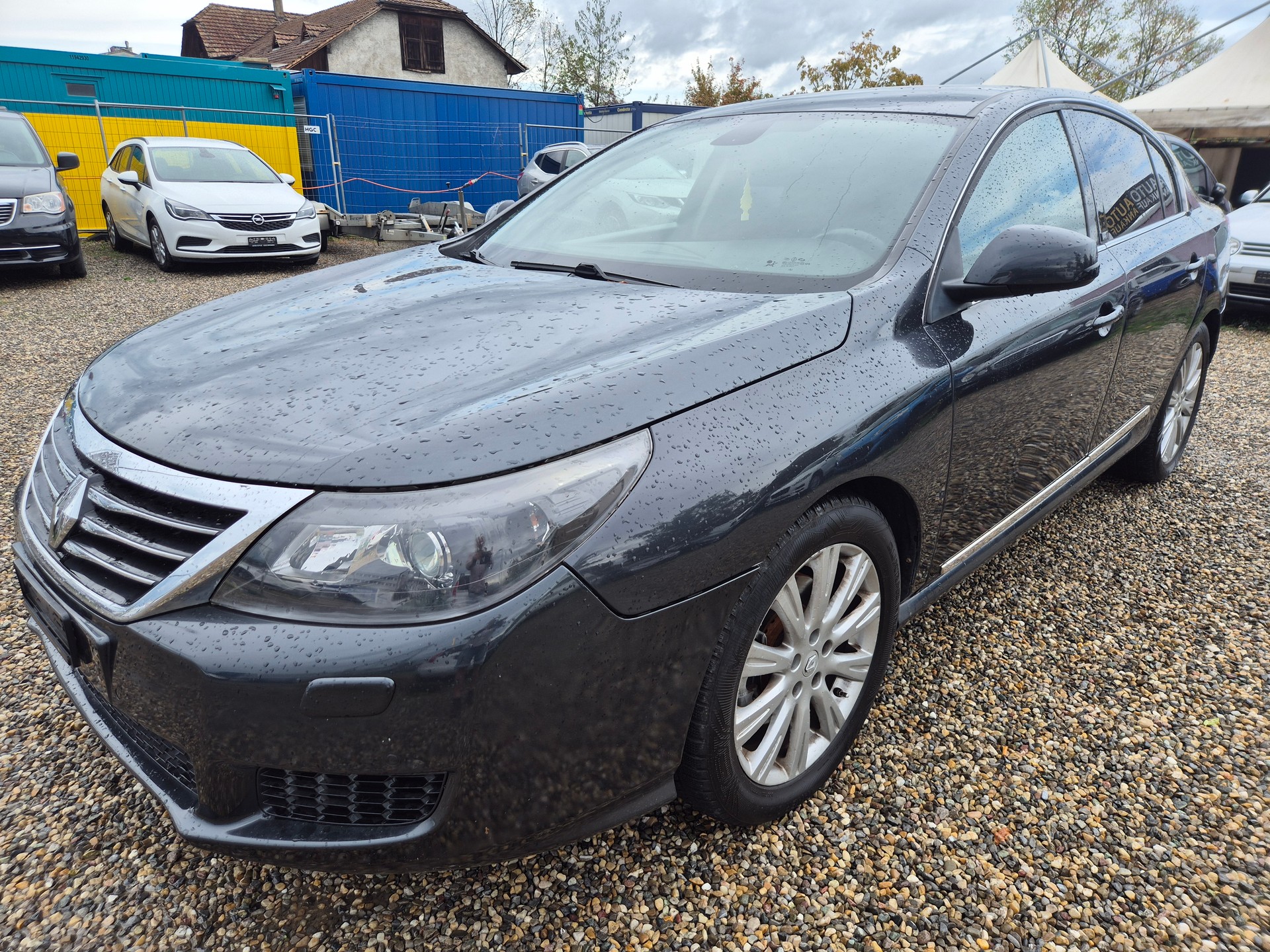 RENAULT Latitude 3.0 dCi Initiale active-shift