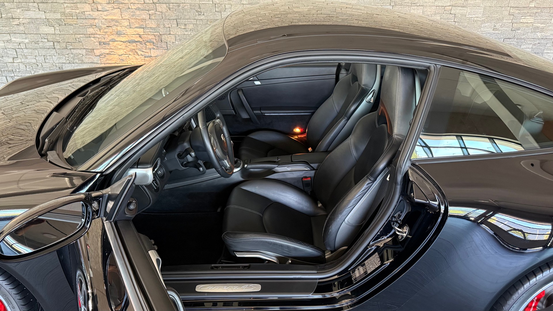 PORSCHE 911 Carrera 4S (997.1) Coupe-image-15