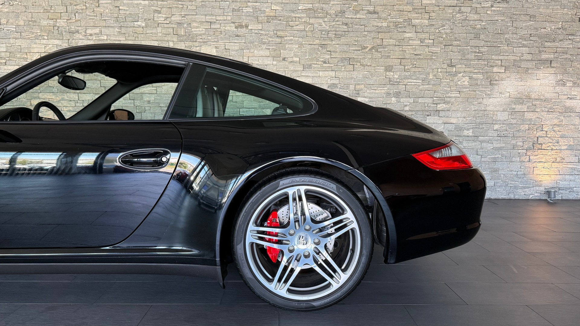 PORSCHE 911 Carrera 4S (997.1) Coupe-image-13