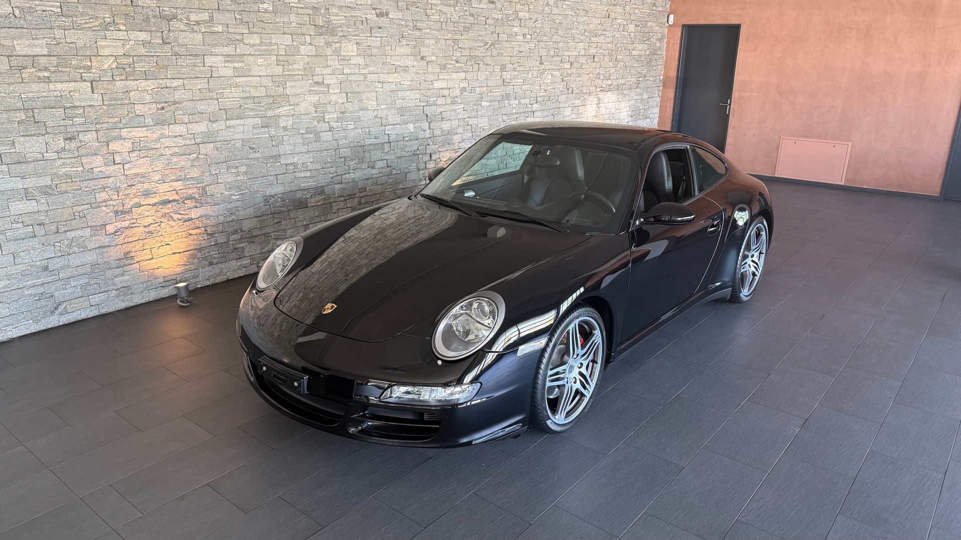 PORSCHE 911 Carrera 4S (997.1) Coupe-image-0
