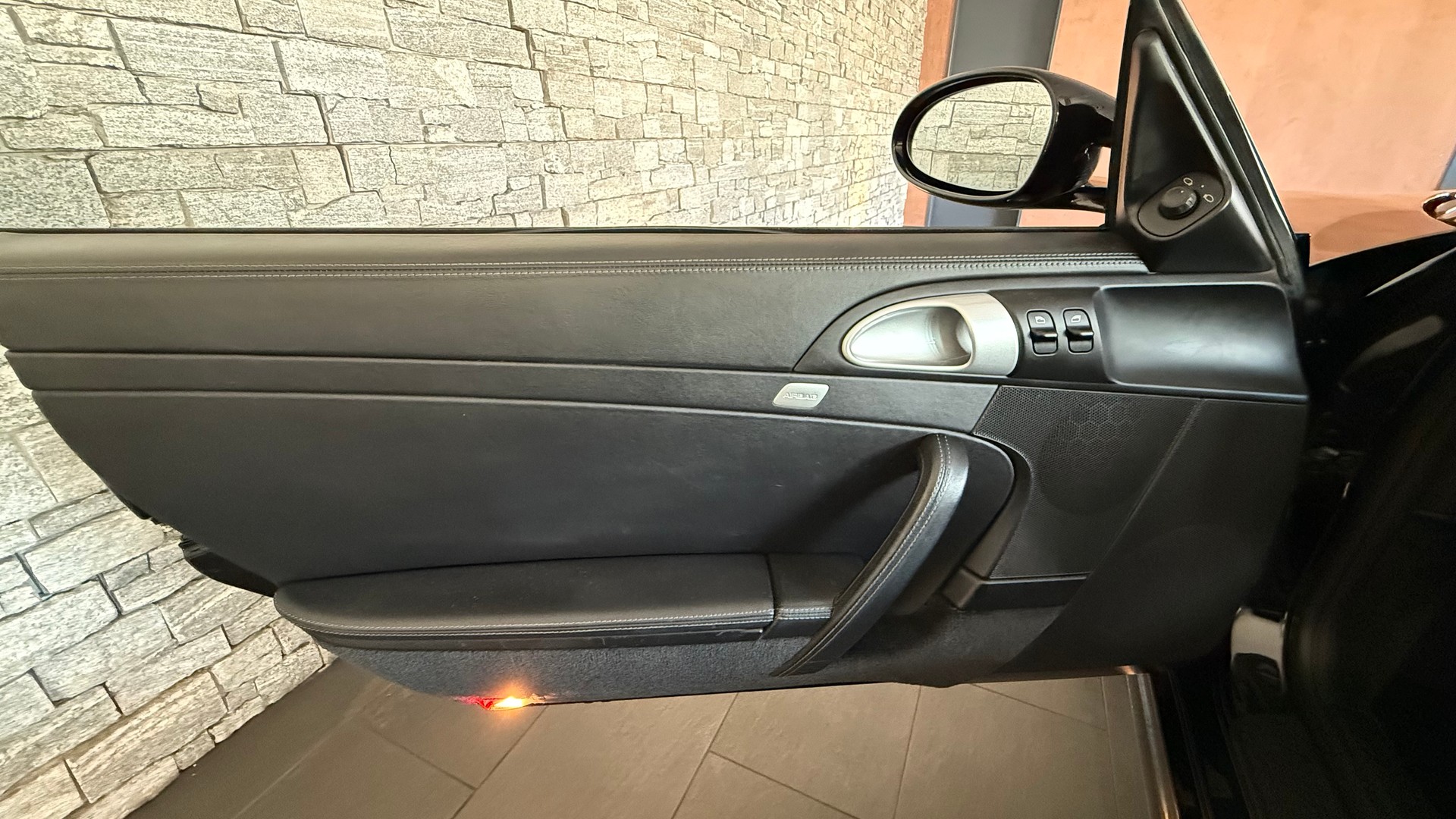 PORSCHE 911 Carrera 4S (997.1) Coupe-image-24