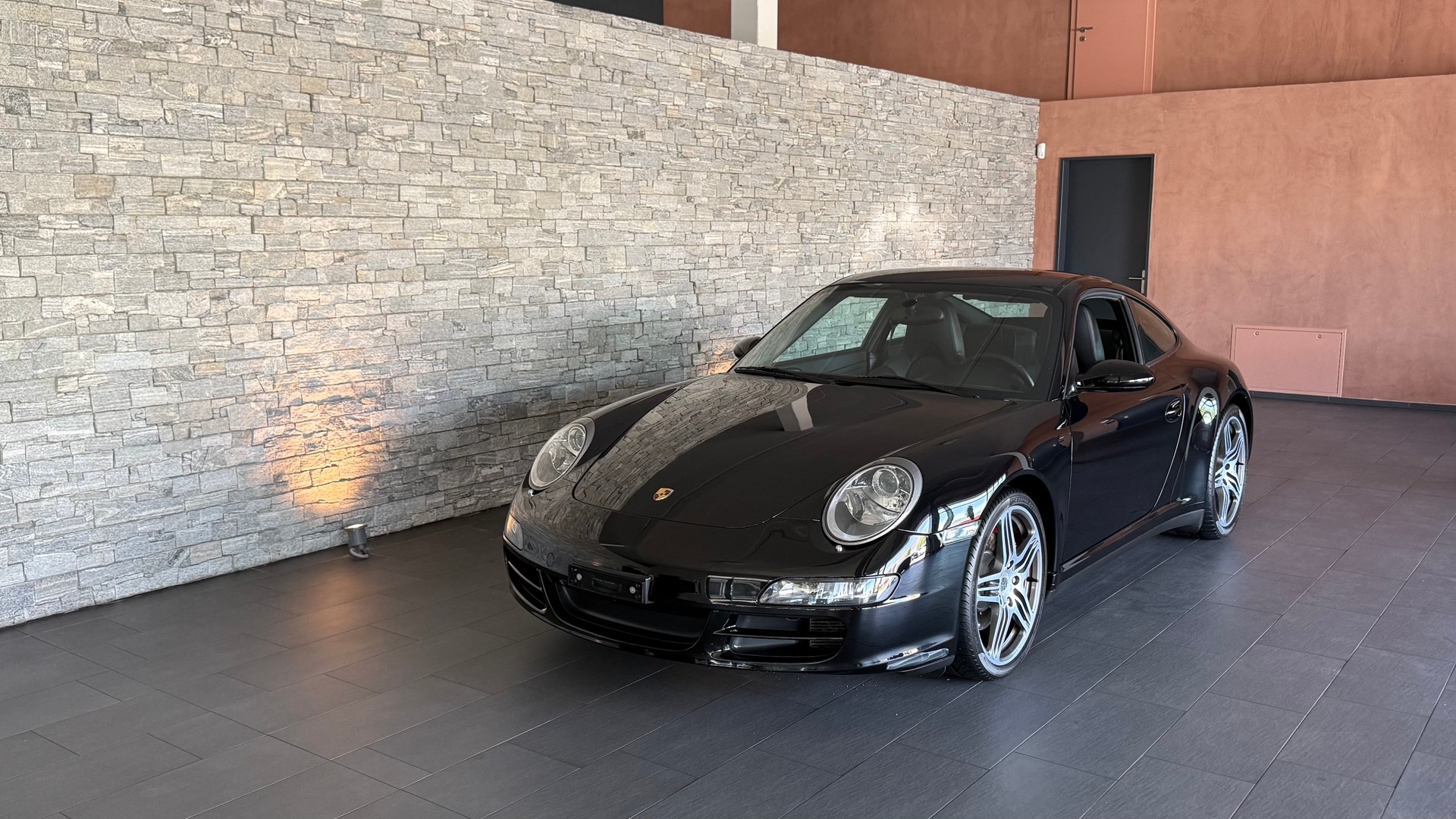 PORSCHE 911 Carrera 4S (997.1) Coupe-image-8