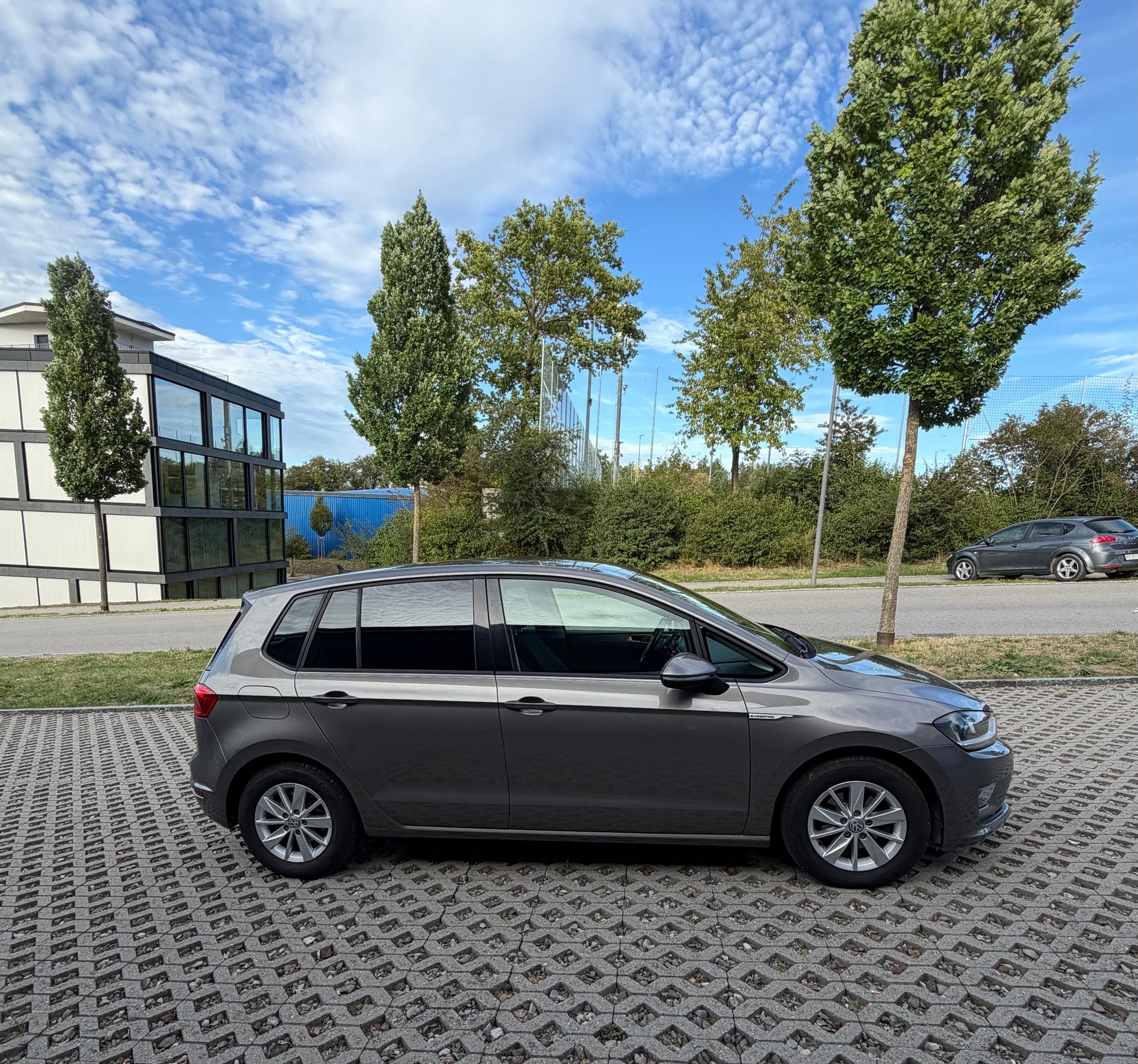 VW Golf Sportsvan 1.6 TDI BlueMotion Comfortline-image-10