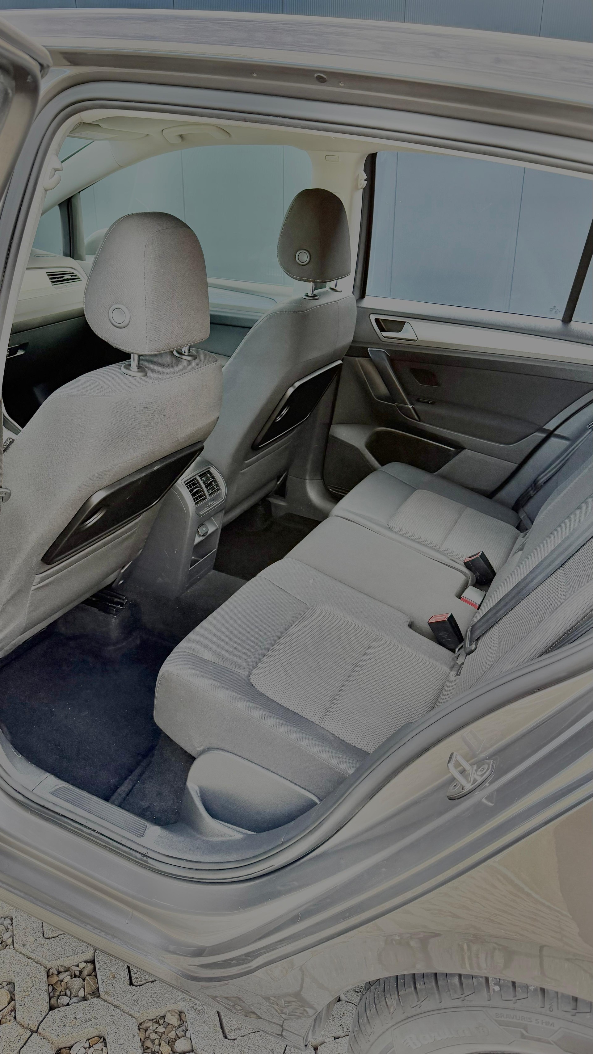 VW Golf Sportsvan 1.6 TDI BlueMotion Comfortline-image-11