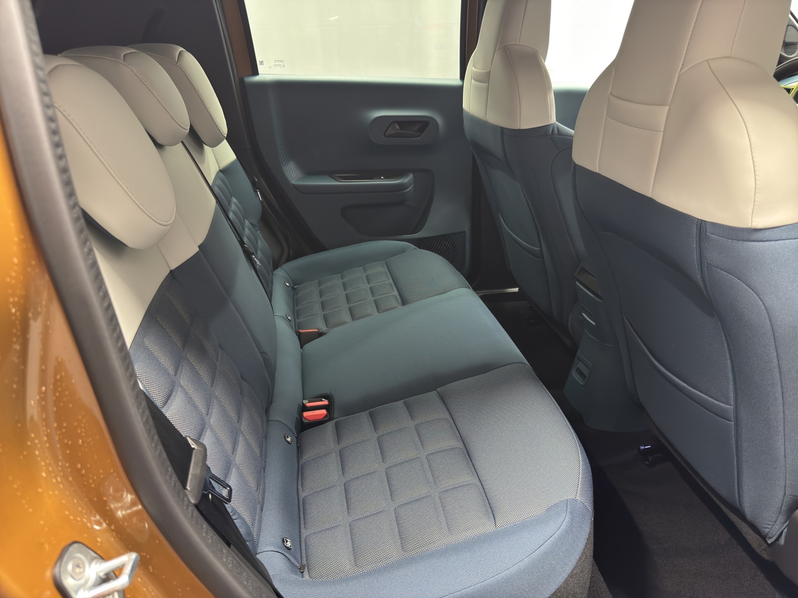 FIAT Grande Panda 1.2 Hybrid La Prima-image-9