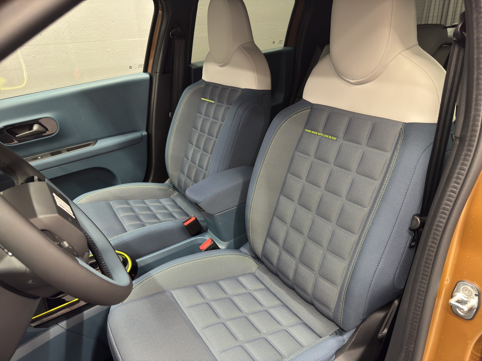 FIAT Grande Panda 1.2 Hybrid La Prima-image-12