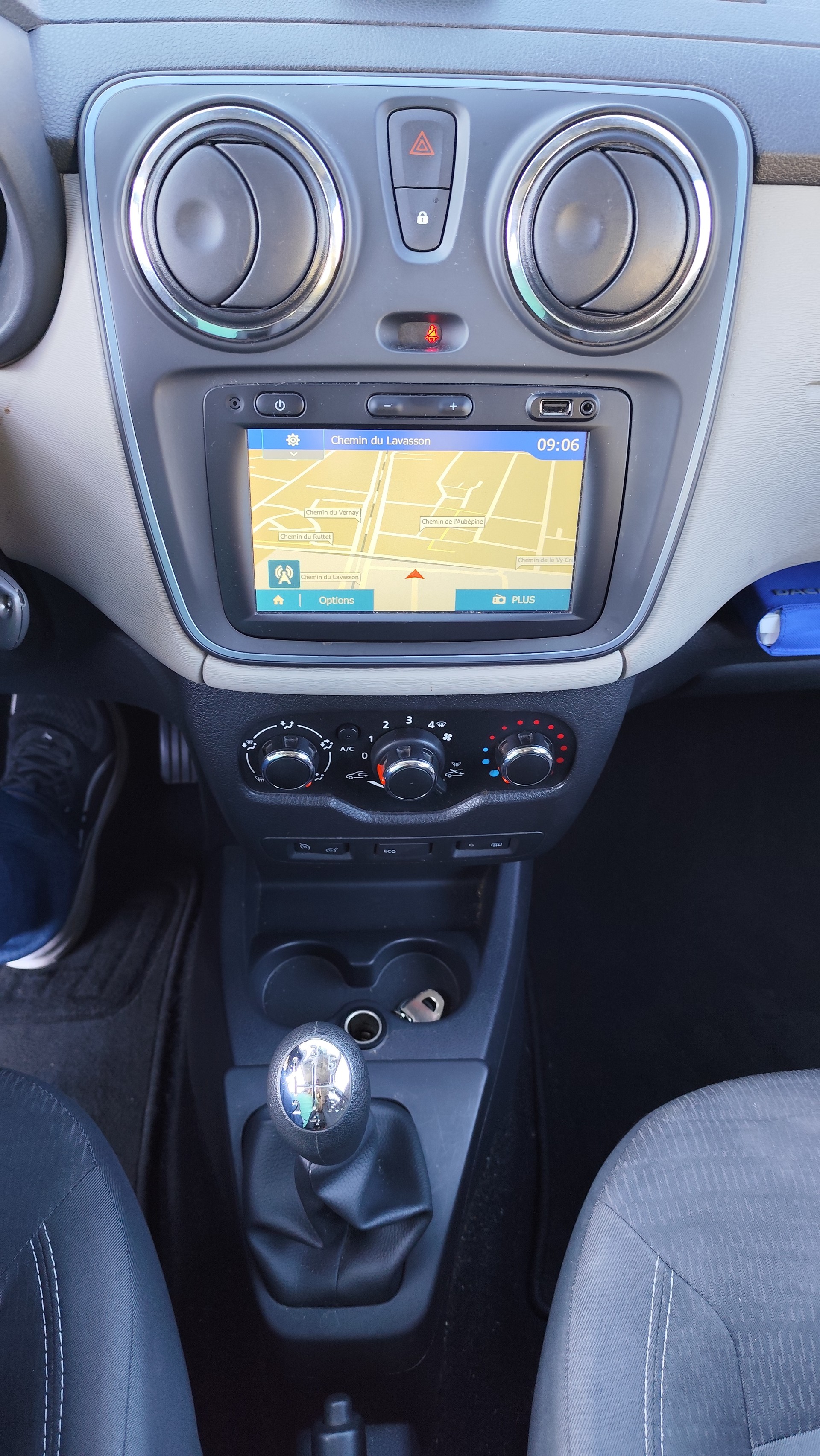 DACIA Lodgy 1.2 Turbo Ambiance 7PL-image-15