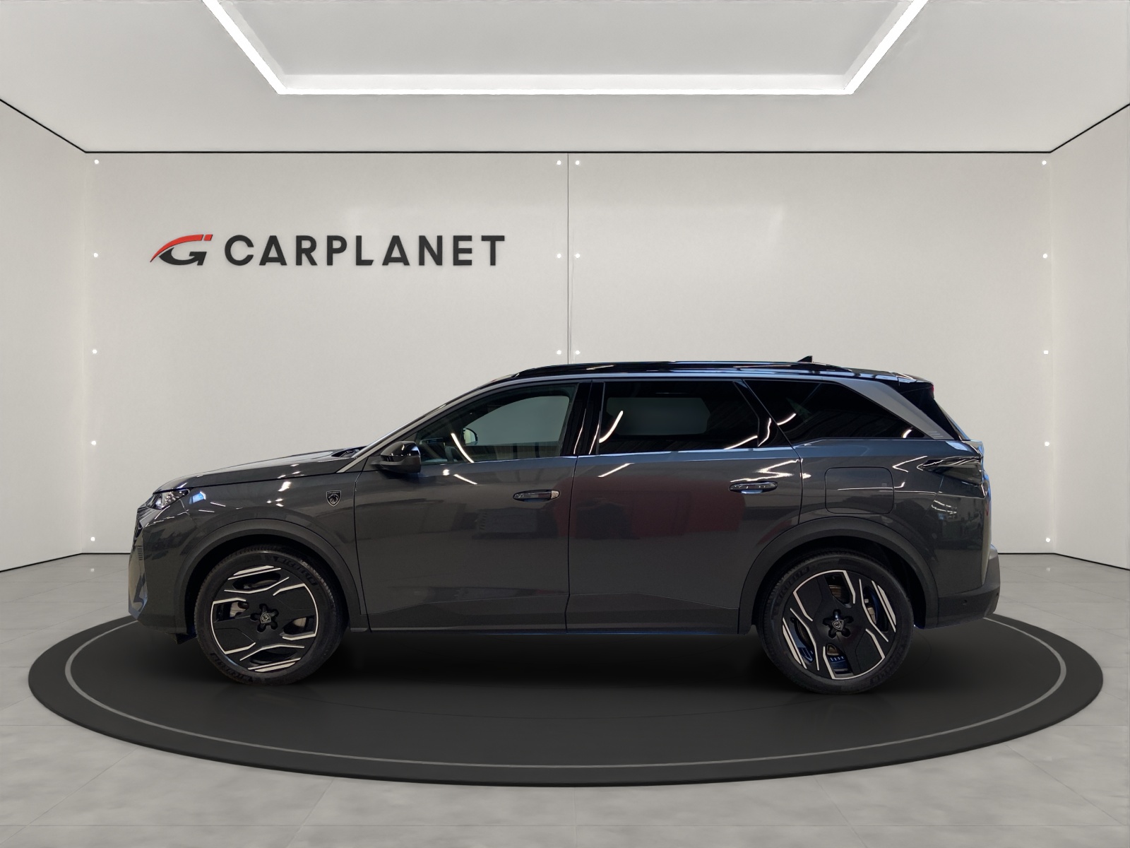 PEUGEOT 5008 1.6 PHEV 225 GT Exclusive-image-1