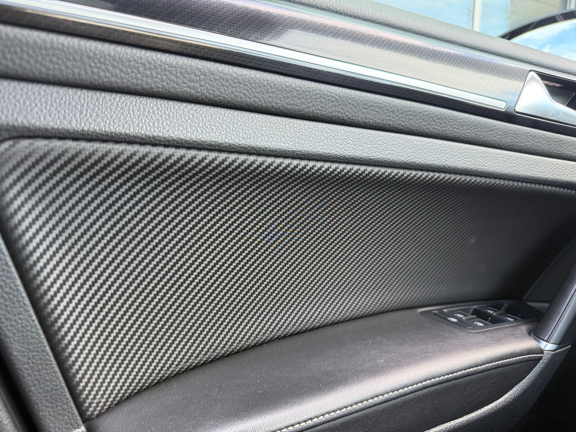 VW Golf 2.0 TSI R 4Motion DSG - Mystic Blue Pearl-image-9