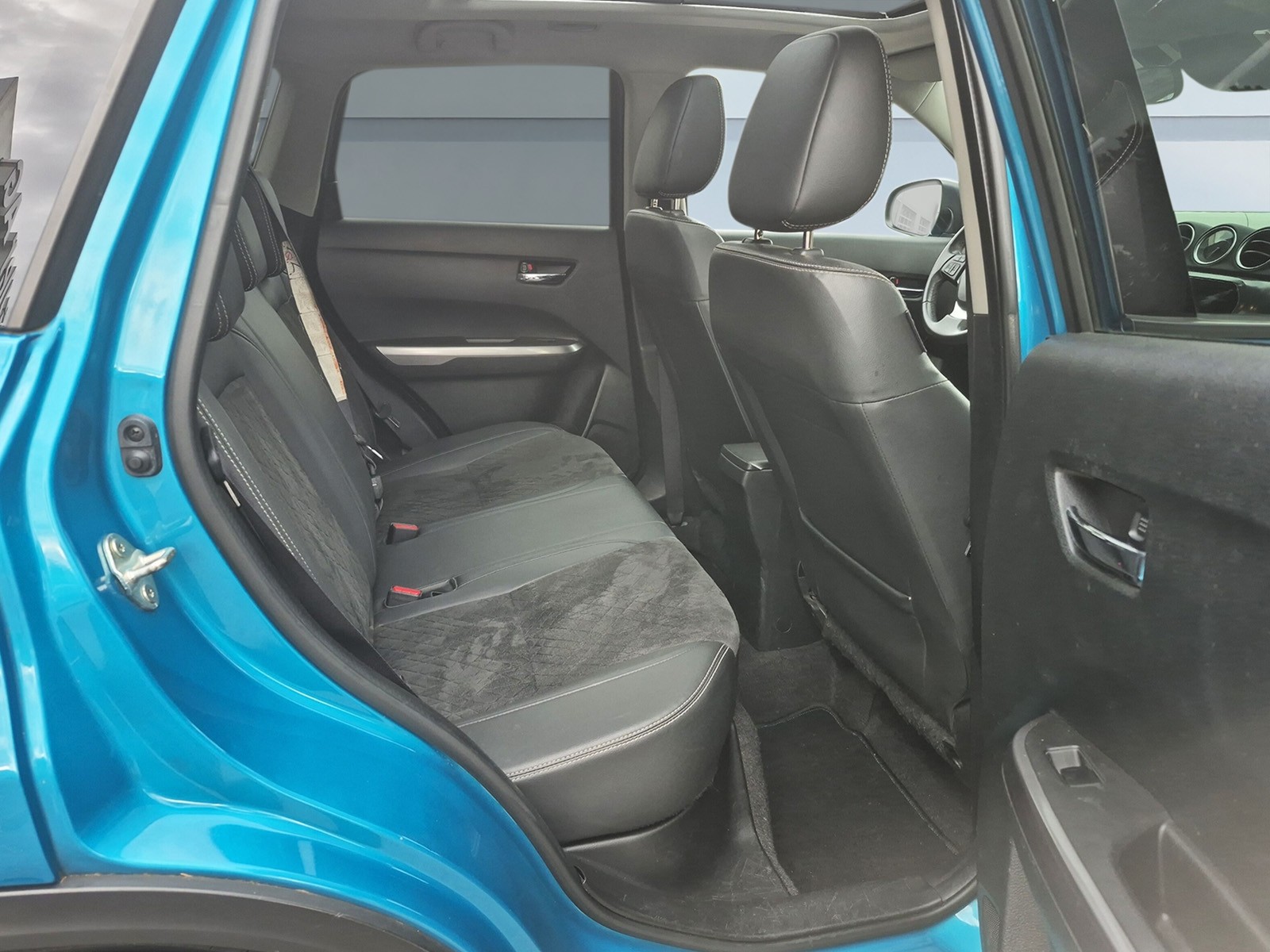 SUZUKI Vitara 1.4 T Compact+ 4x4-image-13