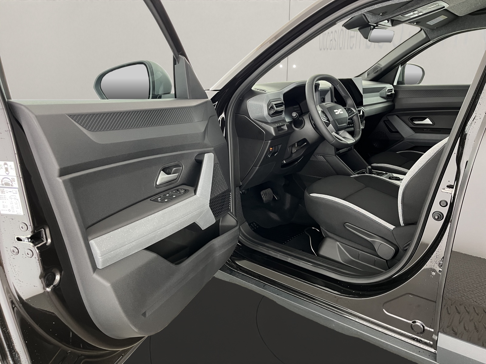DACIA Duster 1.2 Hybrid Journey 4WD-image-6
