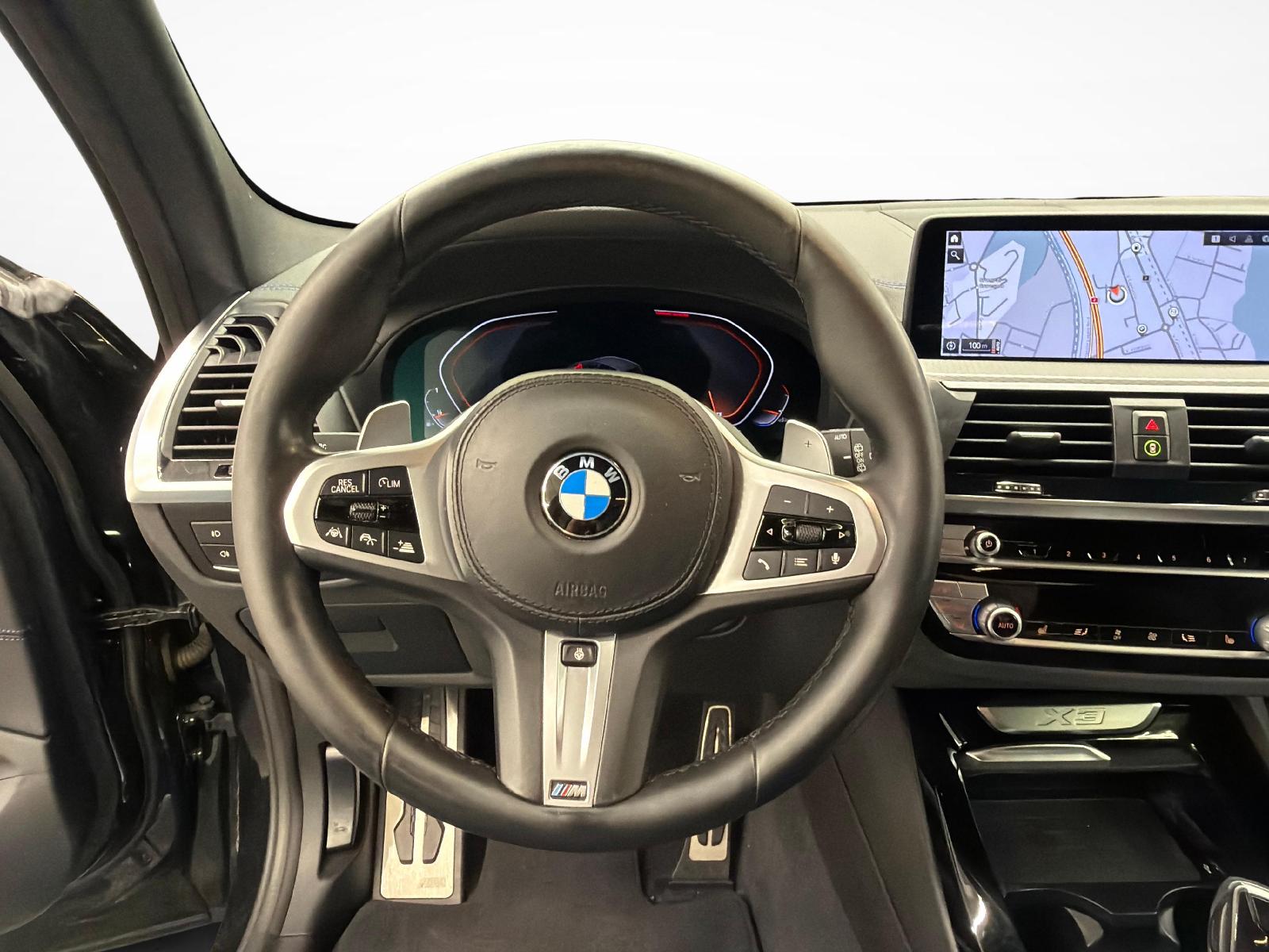 BMW X3 30i xDrive-image-12
