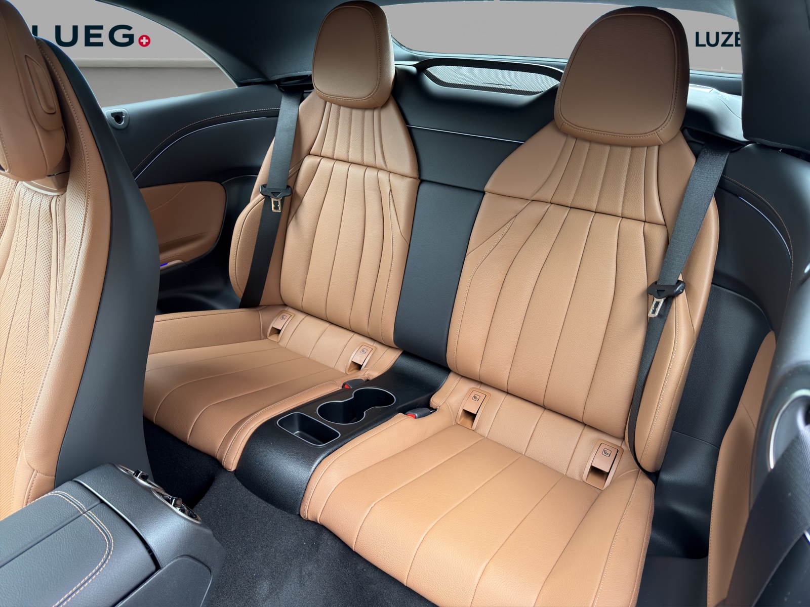 MERCEDES-BENZ CLE 200 Cabrio 4Matic 9G-Tronic-image-11