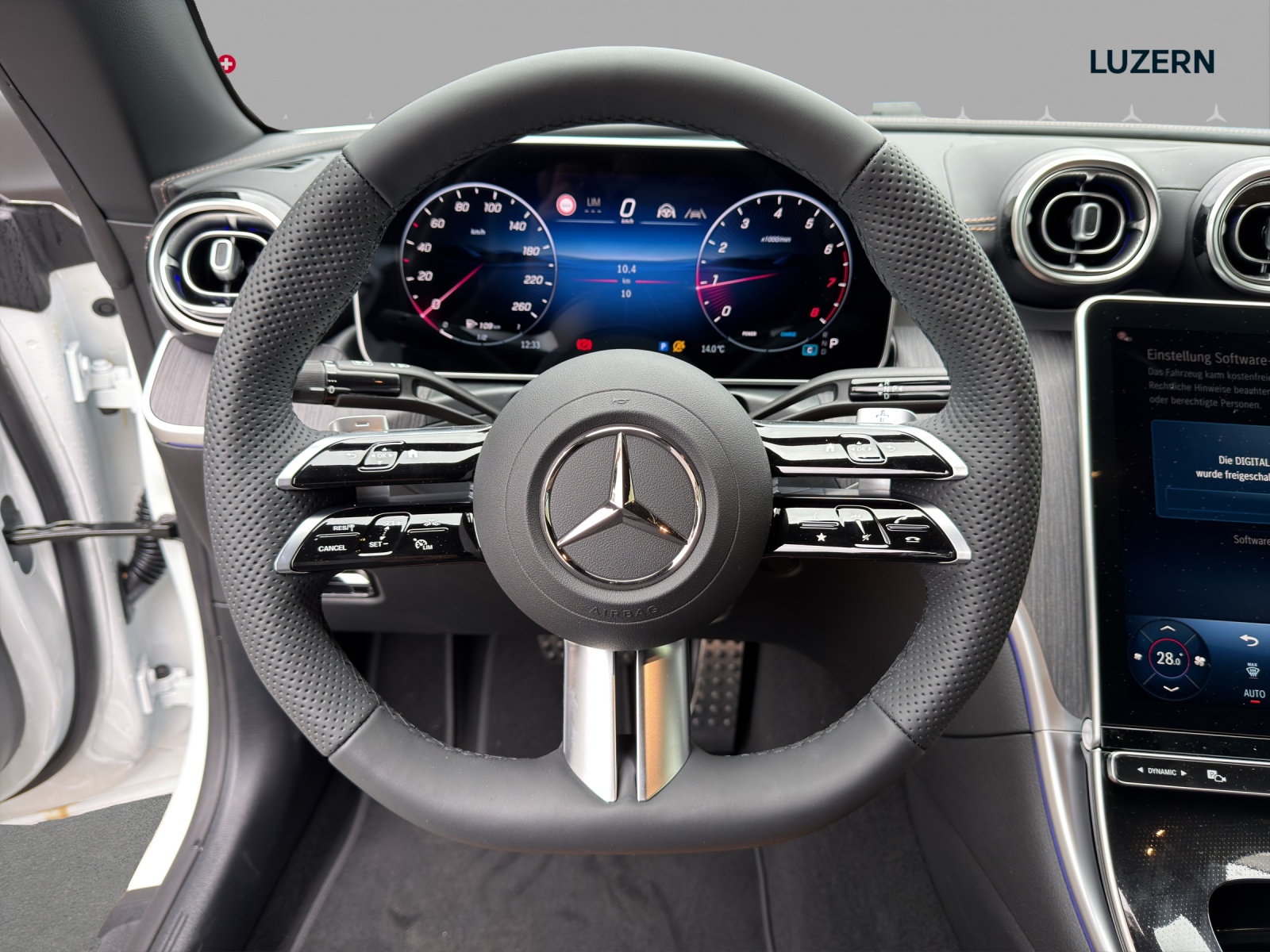 MERCEDES-BENZ CLE 200 Cabrio 4Matic 9G-Tronic-image-7