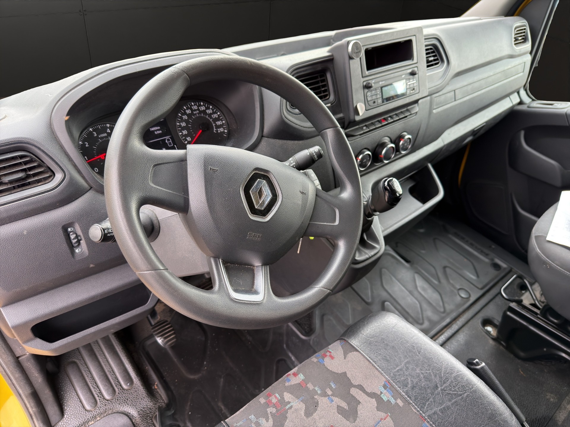 RENAULT Master T35 2.3dCi 135 L3H3-image-15