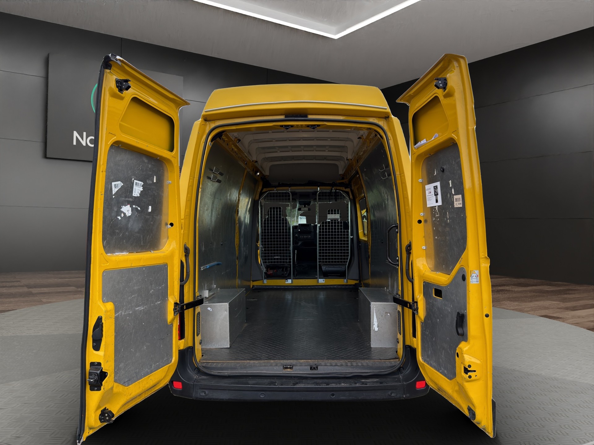RENAULT Master T35 2.3dCi 135 L3H3-image-8