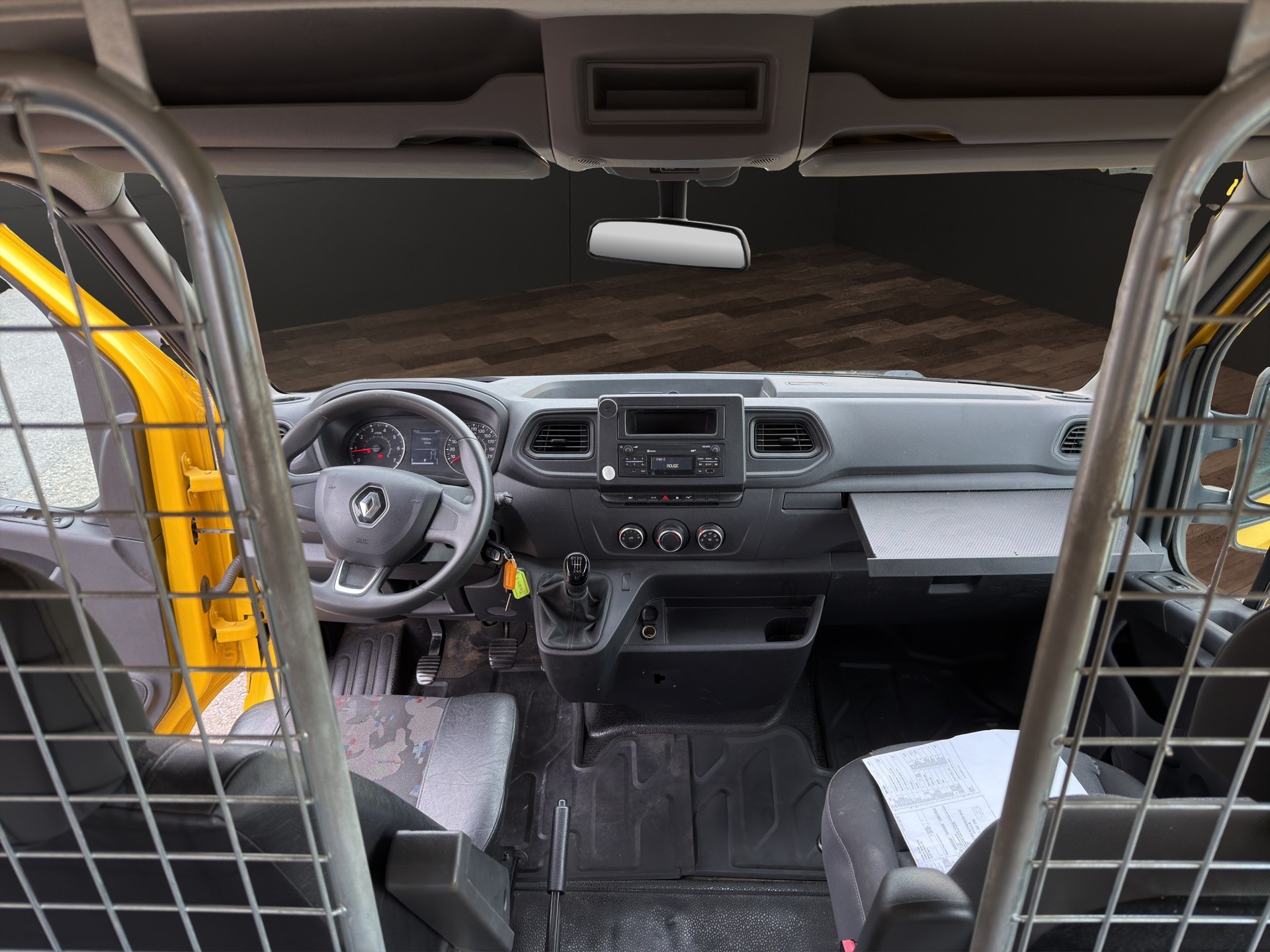 RENAULT Master T35 2.3dCi 135 L3H3-image-12