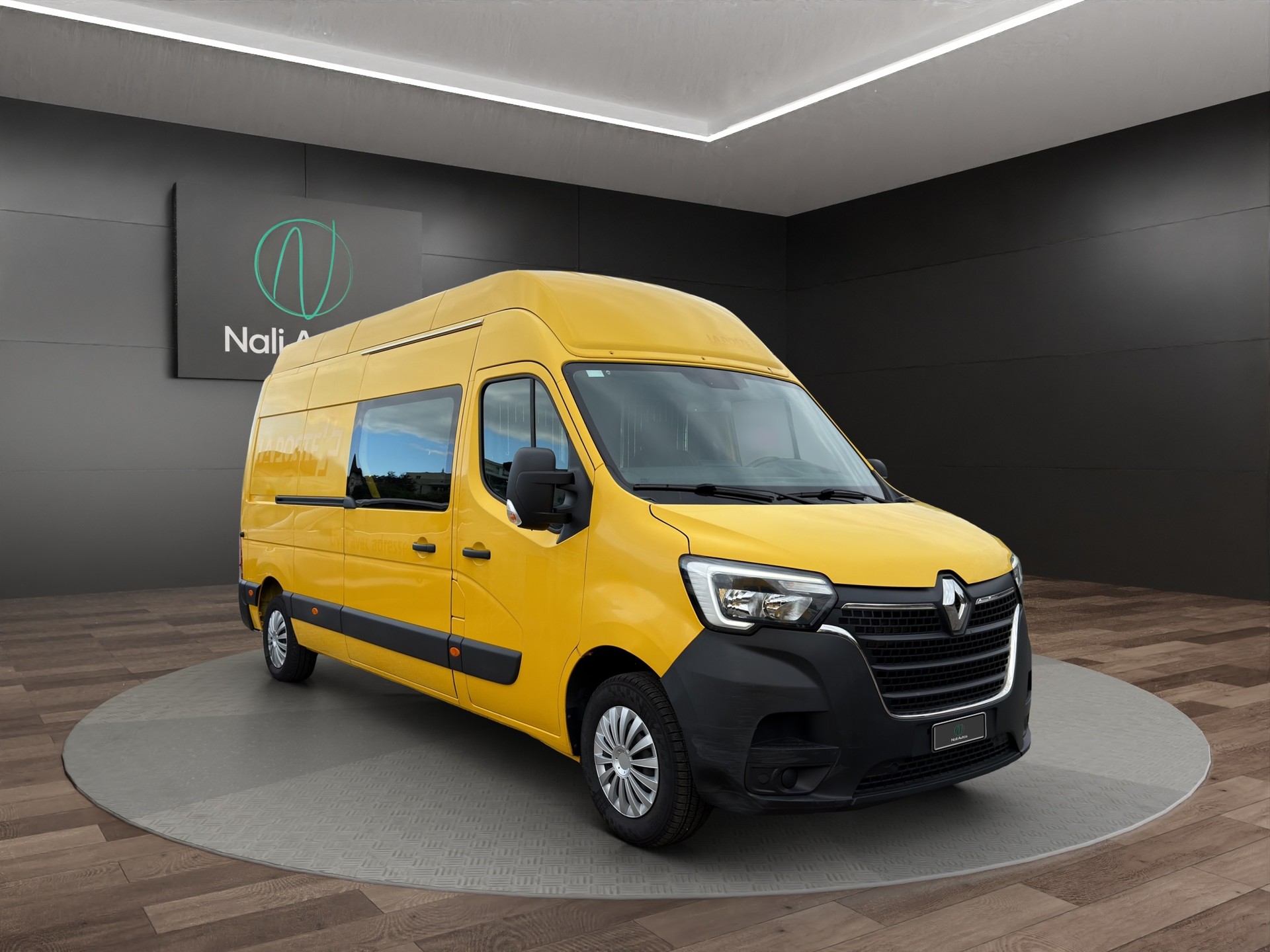 RENAULT Master T35 2.3dCi 135 L3H3-image-1