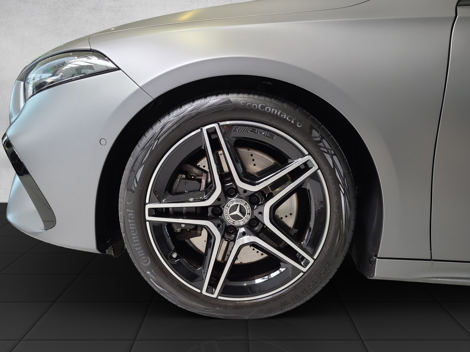 MERCEDES-BENZ A 250 AMG Line 4M W177-image-1