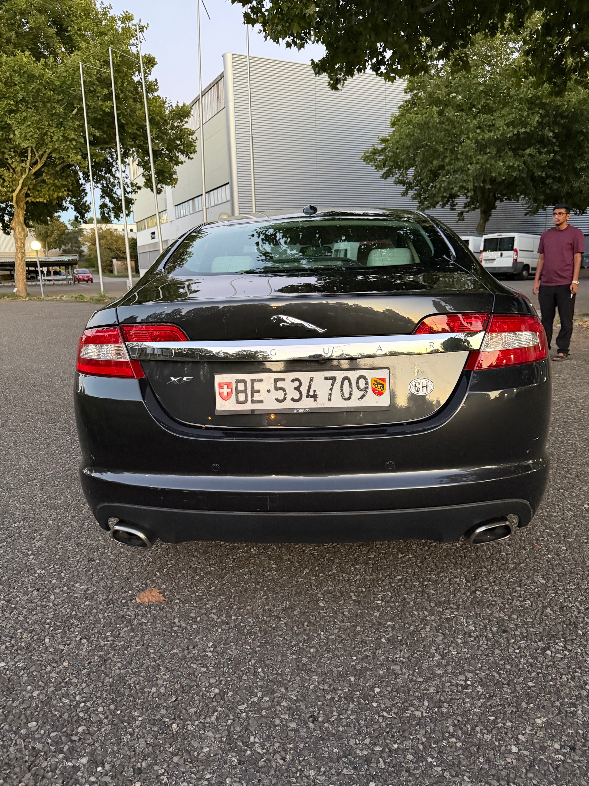 JAGUAR XF 3.0d V6 Prem. Luxury-image-15