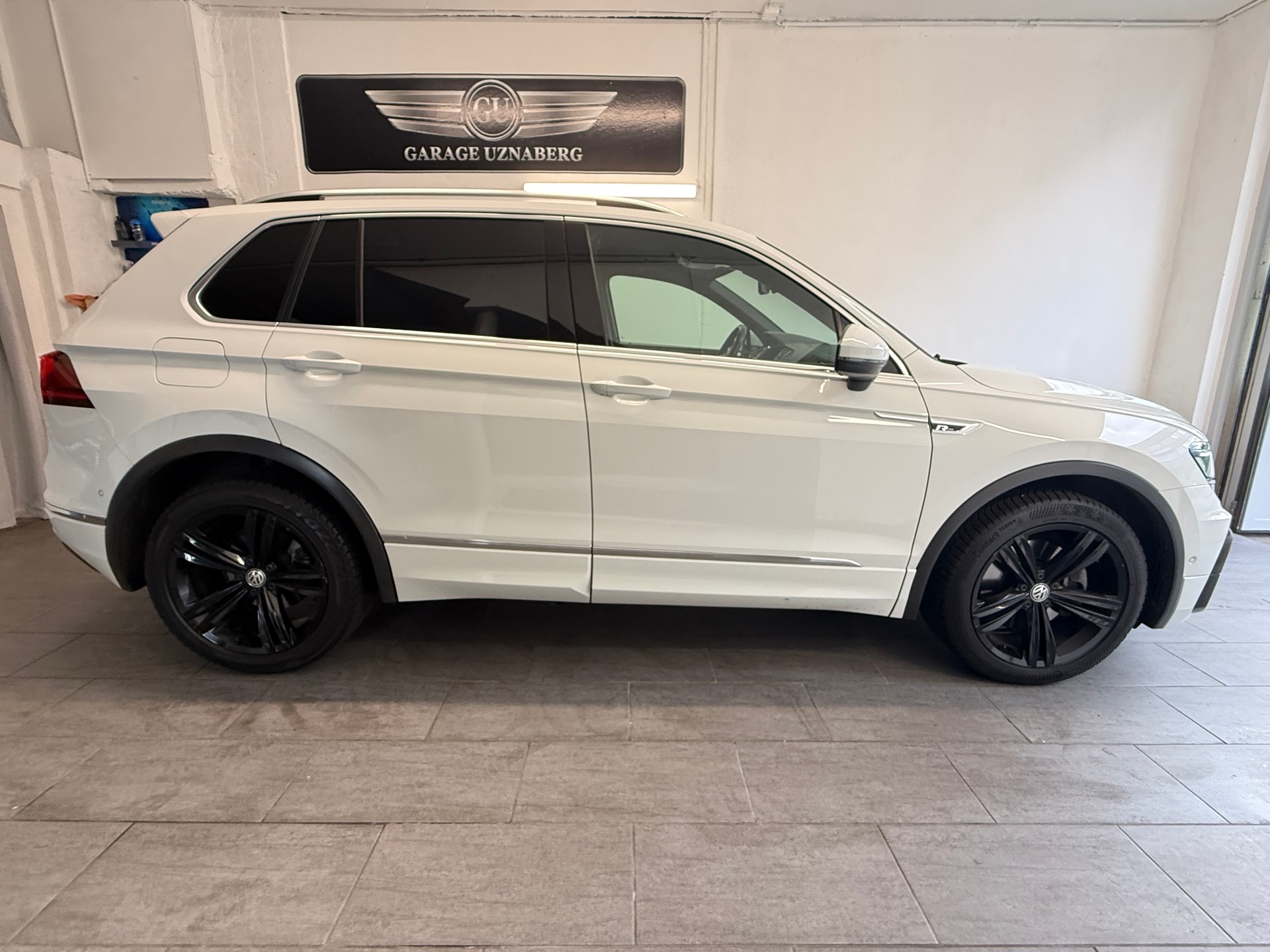 VW Tiguan 2.0TSI R-Line 4Motion DSG Ab 220.- pro Monat-image-5
