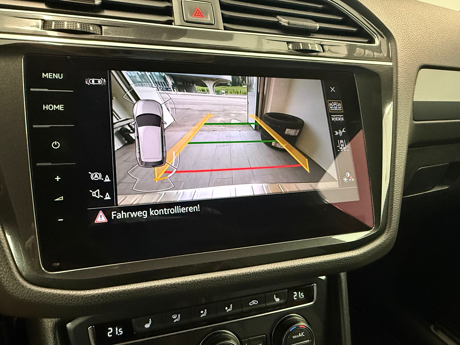 VW Tiguan 2.0TSI R-Line 4Motion DSG Ab 220.- pro Monat-image-15