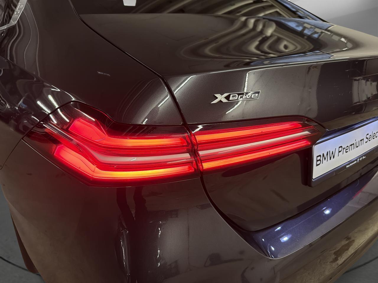 BMW 520d xDrive Limousine-image-10