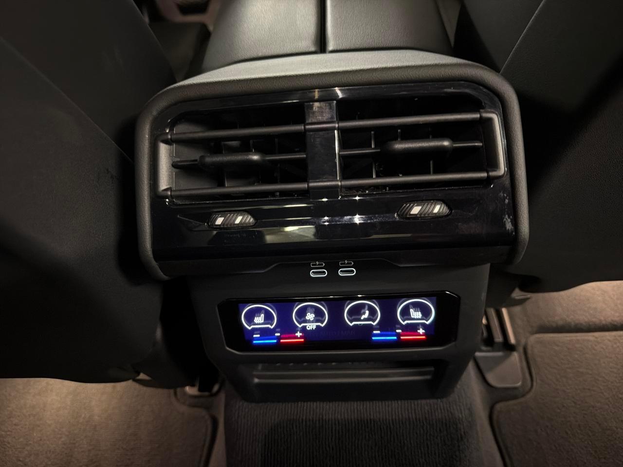 BMW 520d xDrive Limousine-image-24