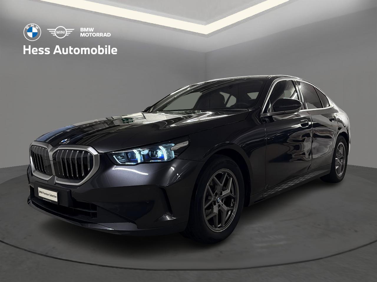 BMW 520d xDrive Limousine-image-0